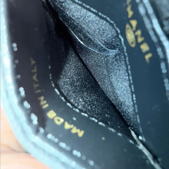 Brand new Chanel Black Quilted Card Holder on Chain – GWP - Picture 4 of 5